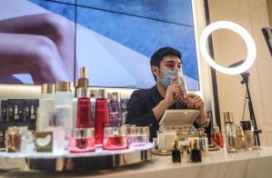 化妆品监管新规出台：今年我国化妆品电商相关企业新增7.4万家