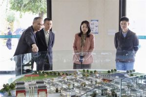 大兴安岭地区对外合作服务中心三级调研员张剑一行调研普宁康美中药城