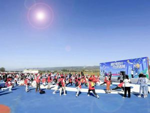 无限极携养固健支持骑行活动 普及养生知识