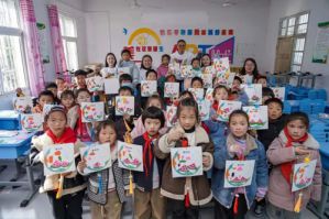 十年坚守初心 美乐家志愿者走进老滩小学