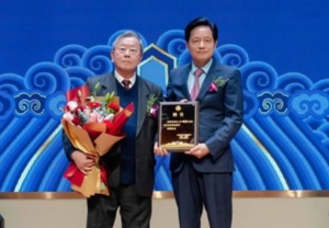 国医大师施杞与春芝堂的骨关节健康守护之路