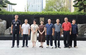 中共长沙市雨花区区委常委刘燕妮调研绿之韵