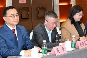 炎帝董事长厉农帆在京出席3·15圆桌座谈会