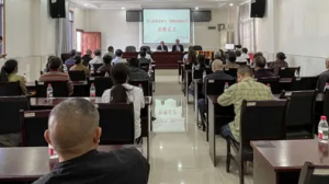 圃美多乐活走进重庆石梯子村慰问困难家庭